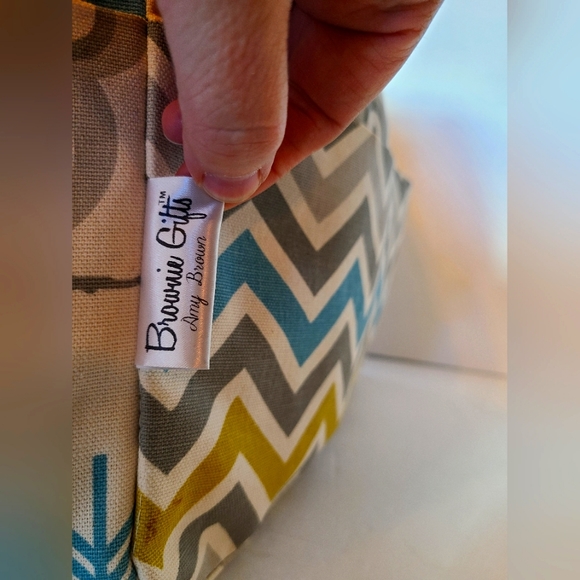 Brownie Gifts By Amy Brown Messenger Diaper Bag with Changing Pad Owls Design - Picture 7 of 14